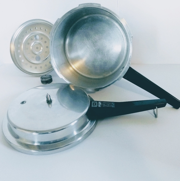 Mirro 4qt Pressure Cooker M-0294 Aluminum Vintage Cottagecore Granny Chic - Picture 4 of 14